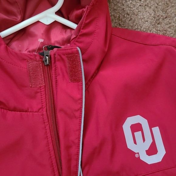 University of Oklahoma Sooners OU Maroon Jacket Colosseum brand with hoodie - Picture 6 of 9